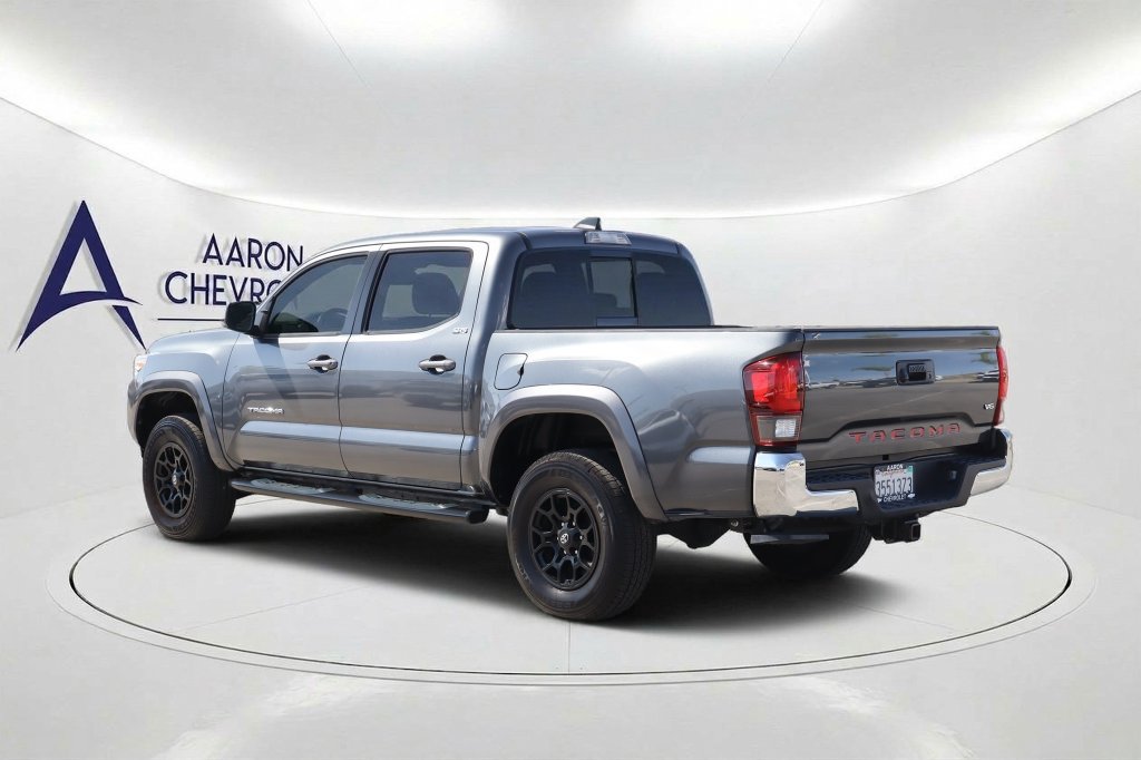 Used 2021 Toyota Tacoma SR5 RWD image 7