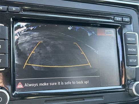 Used 2014 Volkswagen Passat TDI SE image 12