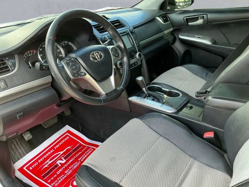Used 2012 Toyota Camry SE image 13