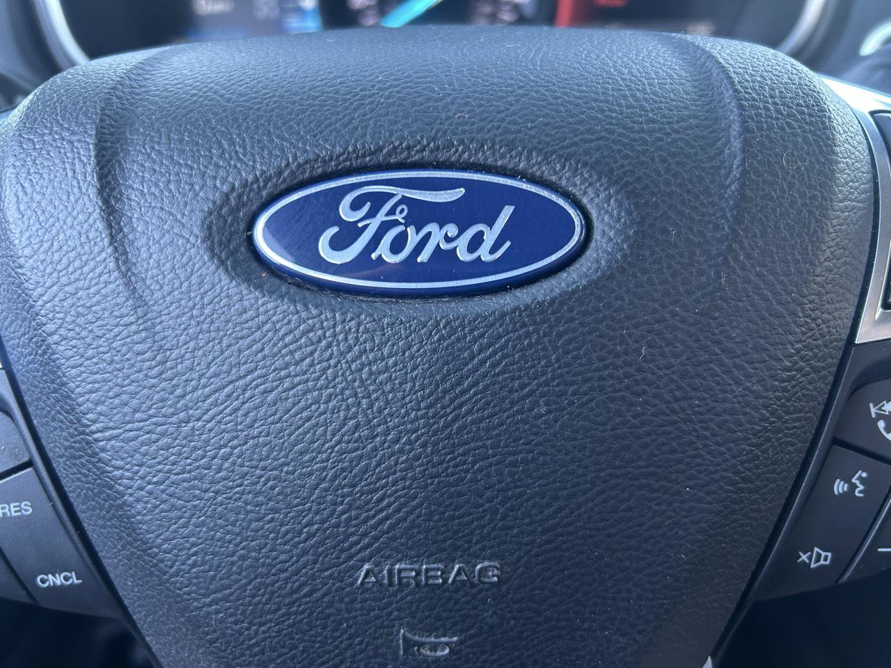Used 2019 Ford Fusion SEL FWD image 20