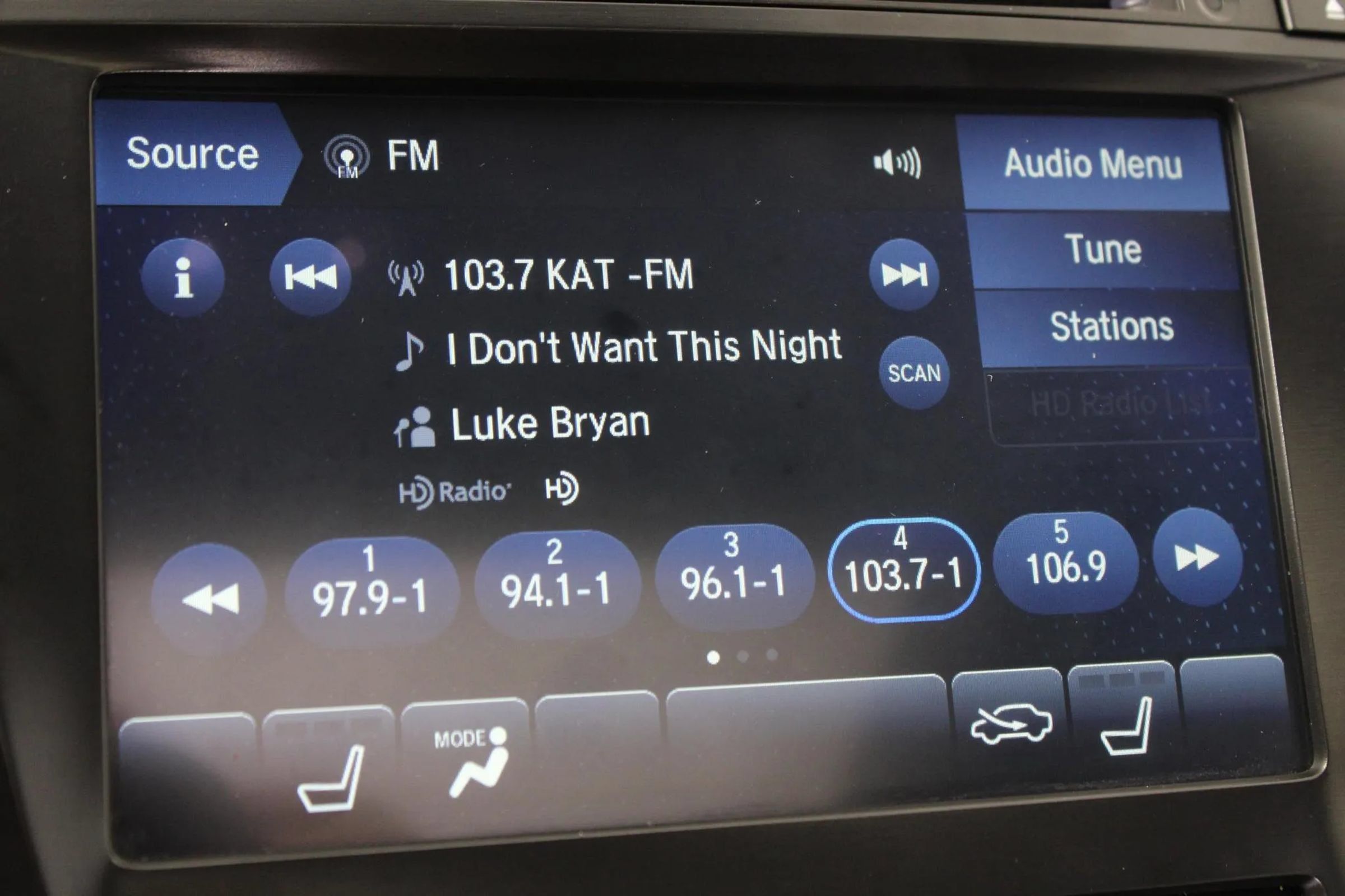 Used 2020 Acura TLX w/ Technology Package FWD image 21