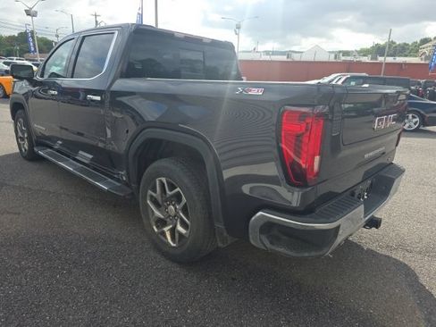 Used 2022 GMC Sierra 1500 SLT w/ SLT Premium Plus Package AWD/4WD image 11