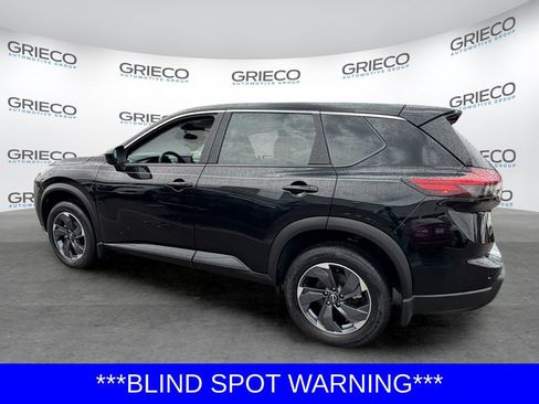 Certified 2025 Nissan Rogue SV FWD image 5