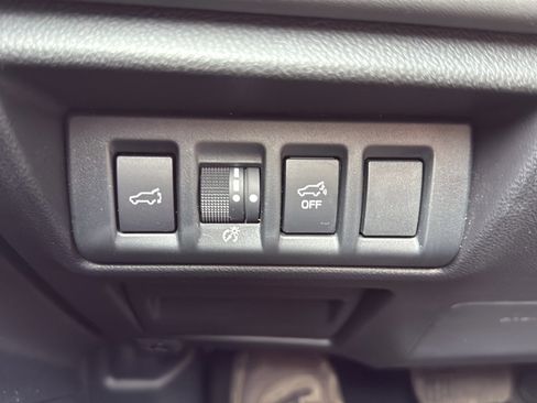 Used 2025 Subaru Outback Limited image 20