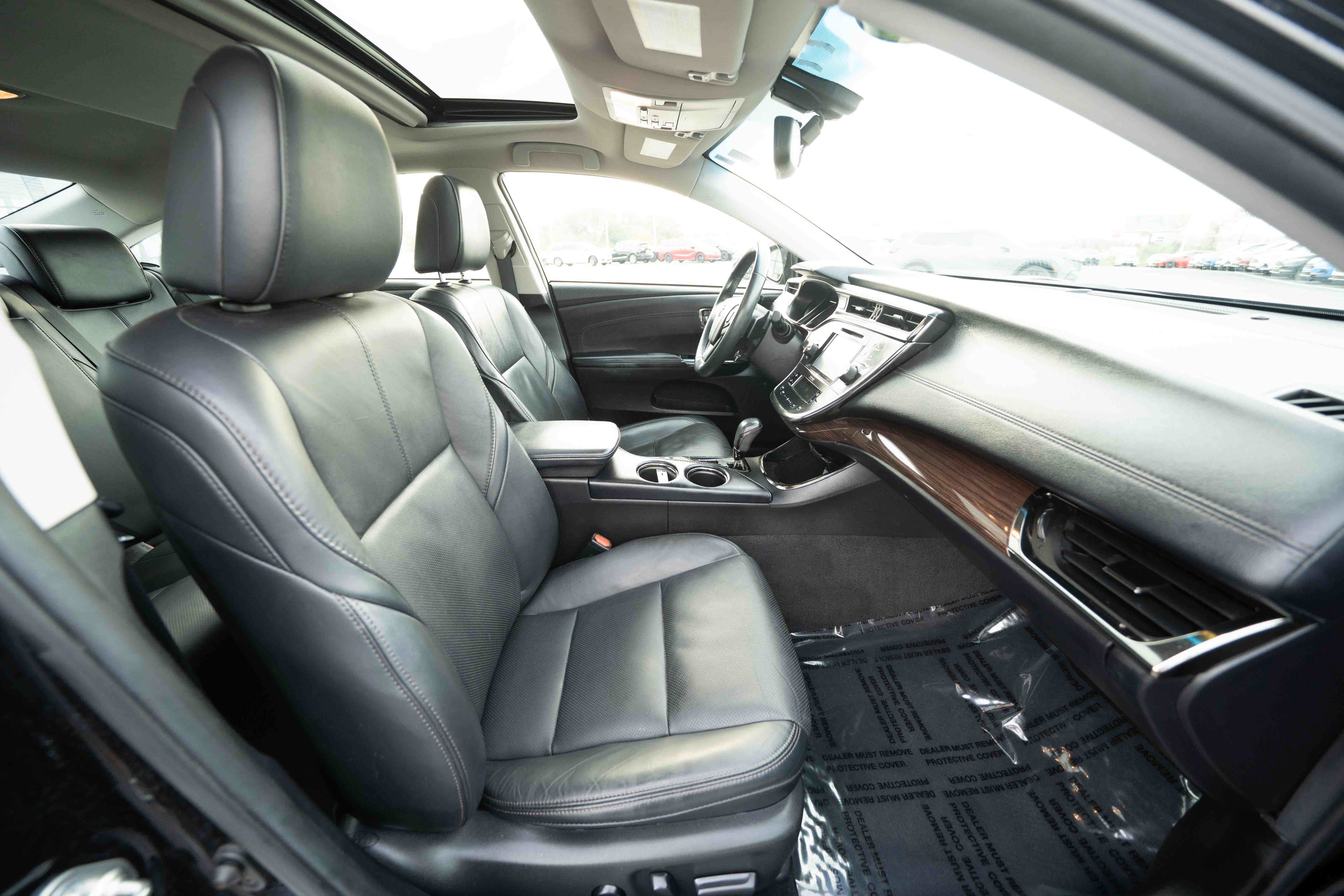 Used 2015 Toyota Avalon Limited FWD image 26