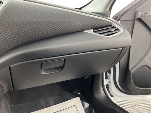 Used 2023 Chevrolet Malibu LT image 37