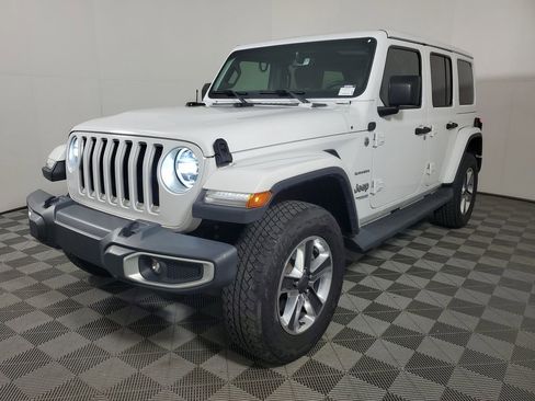 Used 2020 Jeep Wrangler Unlimited Sahara image 3