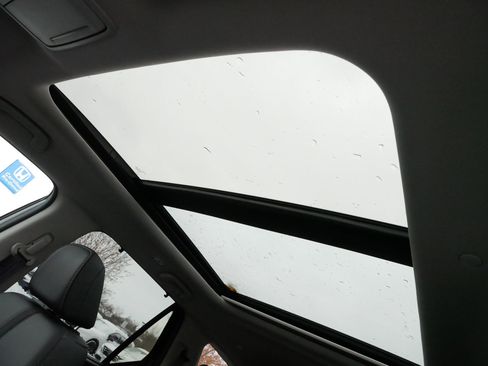 Certified 2025 Honda Pilot Touring image 34