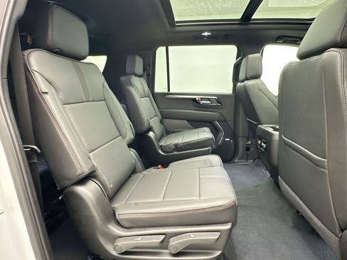 New 2026 Chevrolet Suburban RST w/ Comfort Package AWD/4WD image 31
