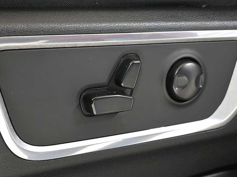 Used 2023 RAM 1500 Laramie AWD/4WD image 26