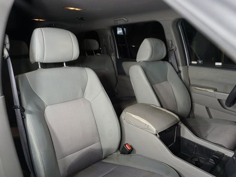 Used 2011 Honda Pilot EX image 18