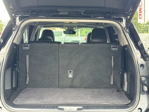 Used 2021 Toyota Highlander XLE FWD image 13