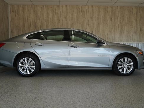 Used 2025 Chevrolet Malibu LT image 6