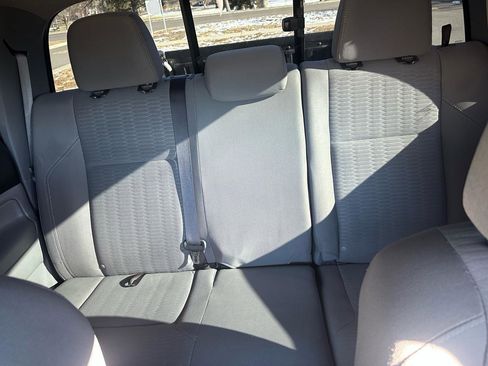 Used 2015 Toyota Tacoma 4x4 Double Cab w/ TRD Off-Road Package image 17