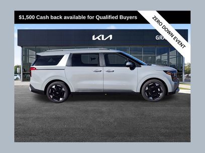 New 2026 Kia Carnival EX