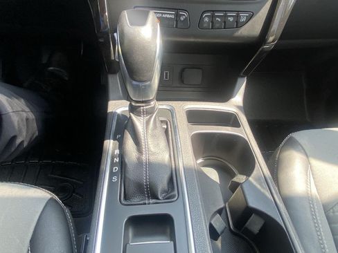 Used 2019 Ford Escape Titanium AWD/4WD image 17