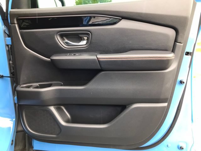 Used 2023 Honda Pilot TrailSport image 18