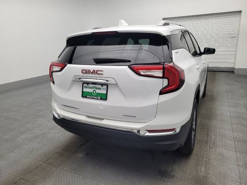 Used 2024 GMC Terrain SLT image 7