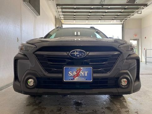 Used 2025 Subaru Outback Premium AWD/4WD image 4