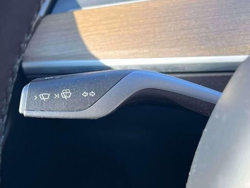 Used 2022 Tesla Model 3 Standard Range image 22