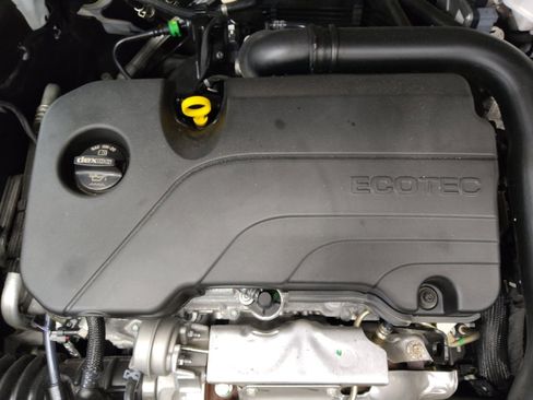 Used 2024 Chevrolet Malibu LT FWD image 30