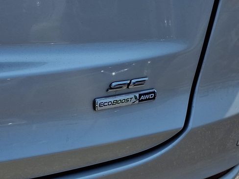 Used 2019 Ford Fusion SE AWD/4WD image 29