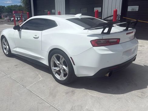 Used 2017 Chevrolet Camaro SS RWD image 2