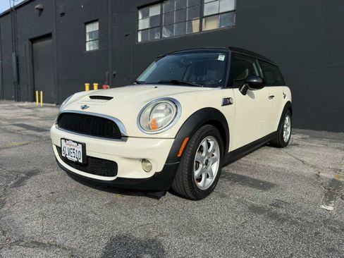 Used 2010 MINI Cooper Clubman S image 1