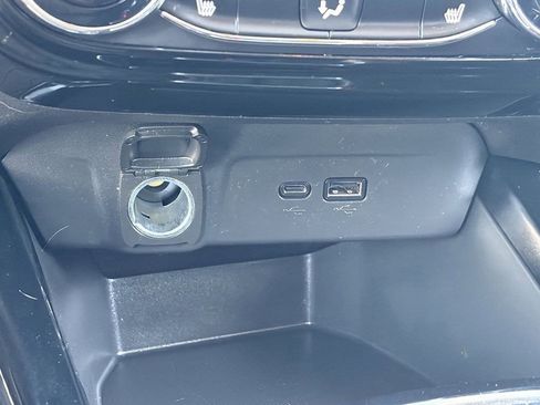 Used 2024 Chevrolet Trax LT w/ Driver Confidence Package FWD image 29