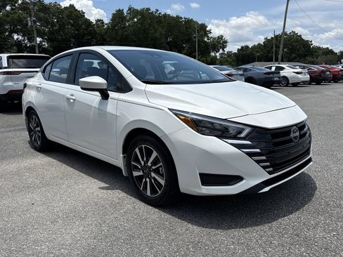 Used 2025 Nissan Versa SV w/ Trunk Package FWD image 7