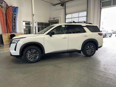 New 2026 Nissan Pathfinder SV FWD image 5