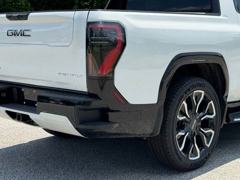 New 2025 GMC Sierra EV Denali image 16