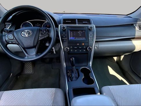 Used 2017 Toyota Camry LE FWD image 14