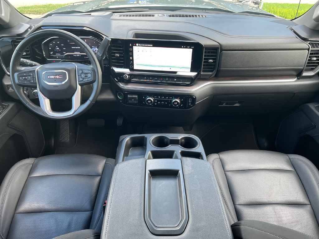 Used 2025 GMC Sierra 1500 SLT AWD/4WD image 22