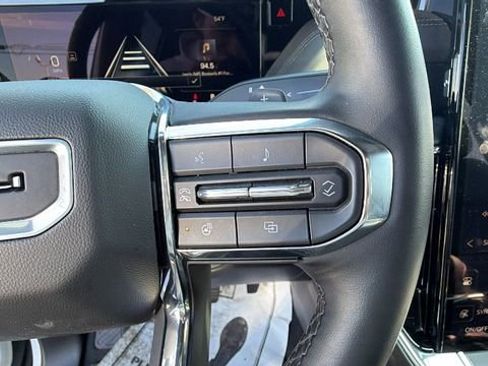 Certified 2025 GMC Yukon XL Denali AWD/4WD image 29