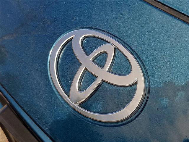 Used 2025 Toyota Camry LE FWD image 30