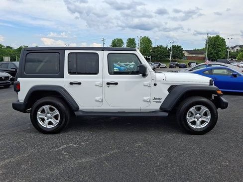 Used 2018 Jeep Wrangler Unlimited Sport S AWD/4WD image 9