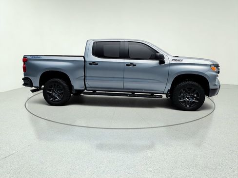 Used 2025 Chevrolet Silverado 1500 Custom Trail Boss w/ Dark Appearance Package AWD/4WD image 10