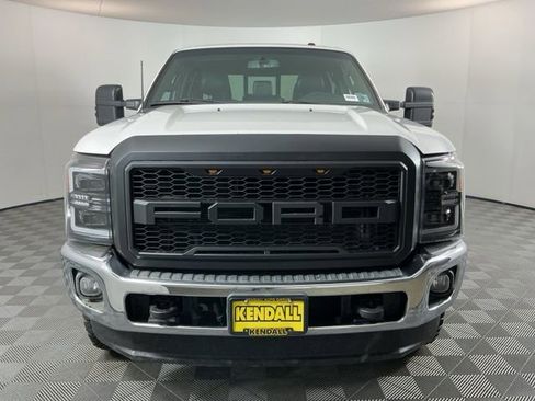 Used 2011 Ford F350 Lariat w/ Chrome Pkg image 2