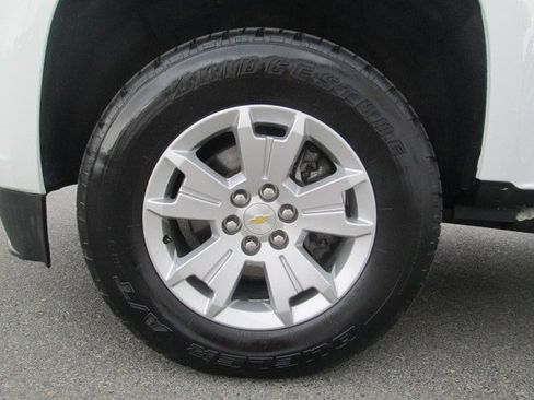 Used 2022 Chevrolet Colorado LT w/ Safety Package AWD/4WD image 9