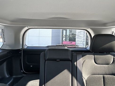 Used 2024 Jeep Grand Cherokee Laredo image 26