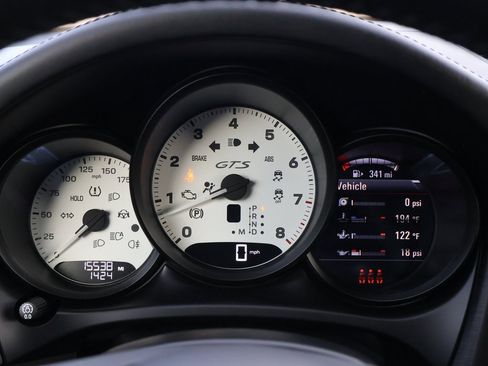 Used 2024 Porsche Macan GTS image 27