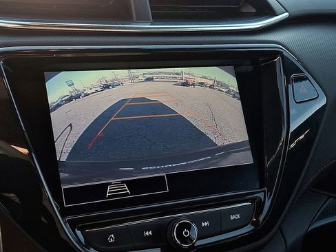 Used 2023 Chevrolet TrailBlazer RS w/ Convenience Package image 17