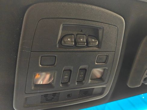 Used 2011 Cadillac CTS Premium image 11