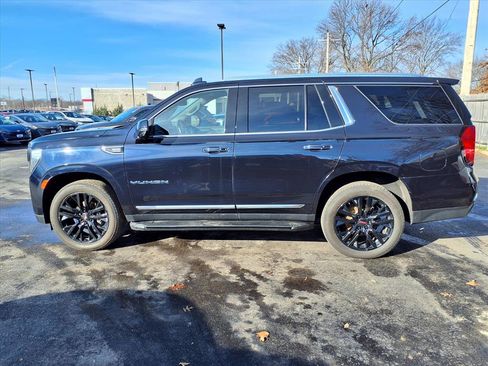 Used 2021 GMC Yukon SLT w/ SLT Premium Package image 32