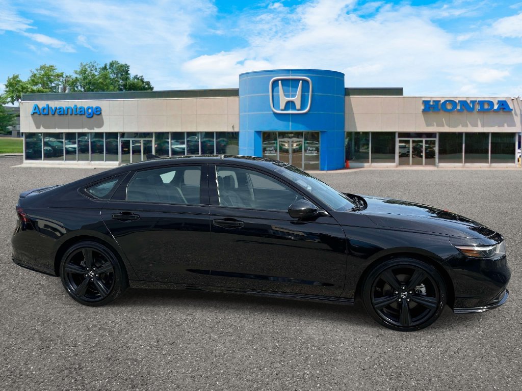 Certified 2024 Honda Accord Sport image 3