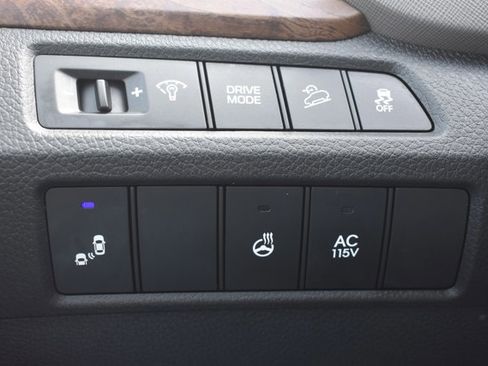 Used 2018 Hyundai Santa Fe Limited FWD image 33