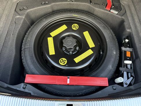 Used 2015 Audi A8 L 3.0T w/ Premium Package image 44