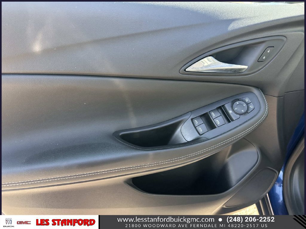 Used 2023 Buick Encore GX Select FWD image 16
