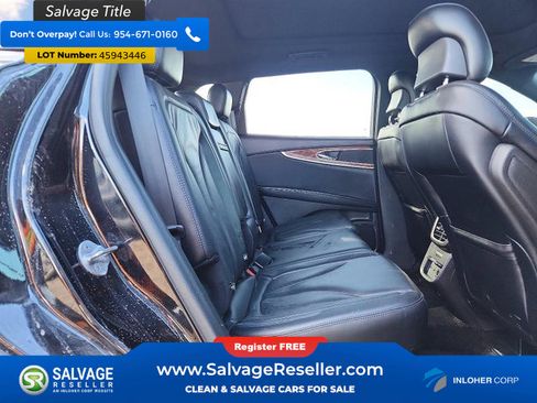 Used 2018 Lincoln MKX Select w/ Select Plus Package AWD/4WD image 15